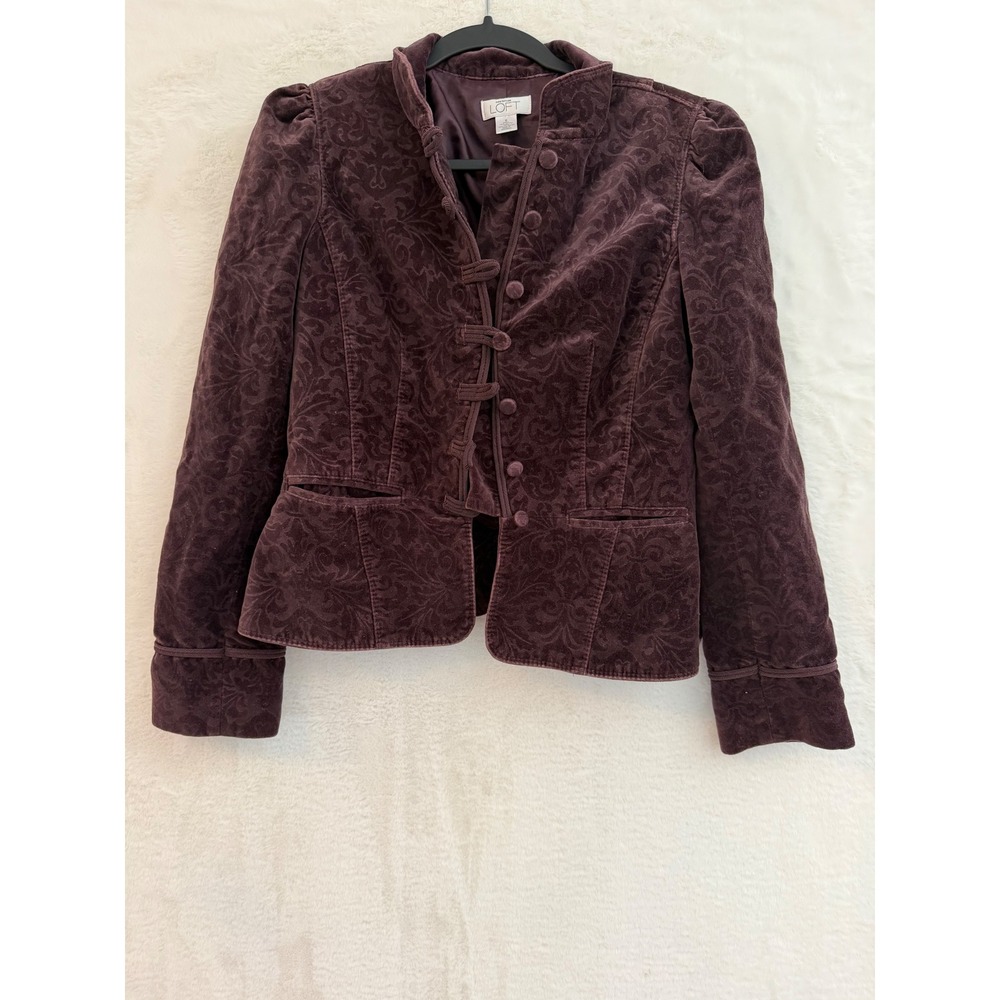 Ann Taylor LOFT Velvet Blazer Womens 6 Purple Damask Floral Toggle Jacket Y2K